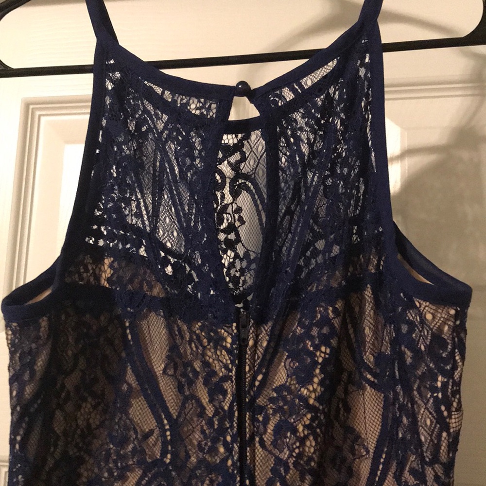 Dress - Picture 5 of 5